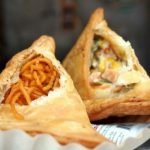 Kumar Samose Wala assorted samosas on tray in New Moti Nagar Delhi